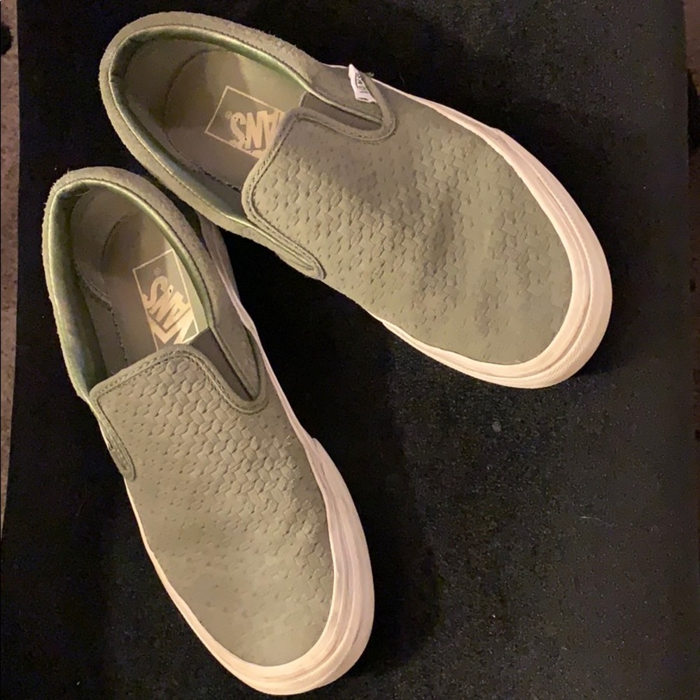 Camo green Slip on Vans
